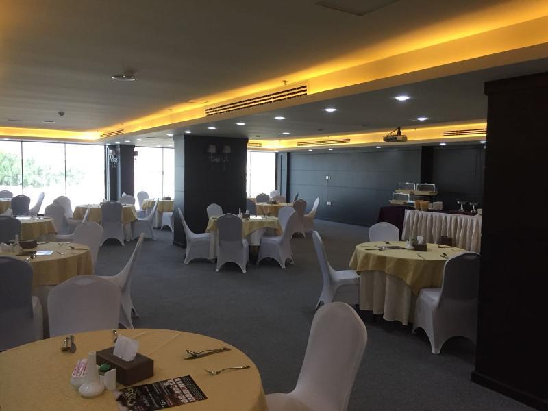Golden Bujari Hotel Al Khobar Esterno foto