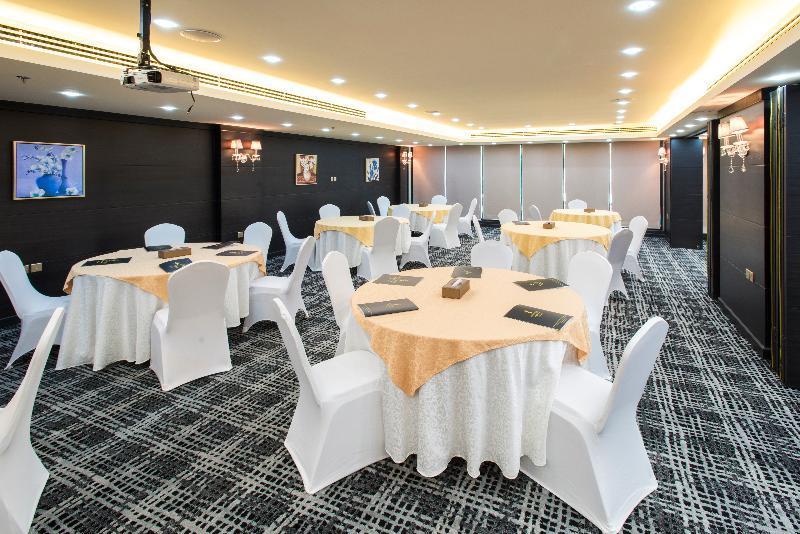 Golden Bujari Hotel Al Khobar Esterno foto